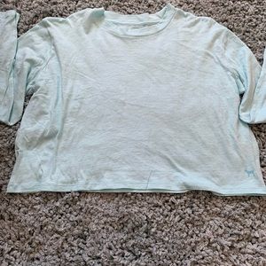 NEVER WORN COMFY VICTORIA SECRET CROPPED SHIRT